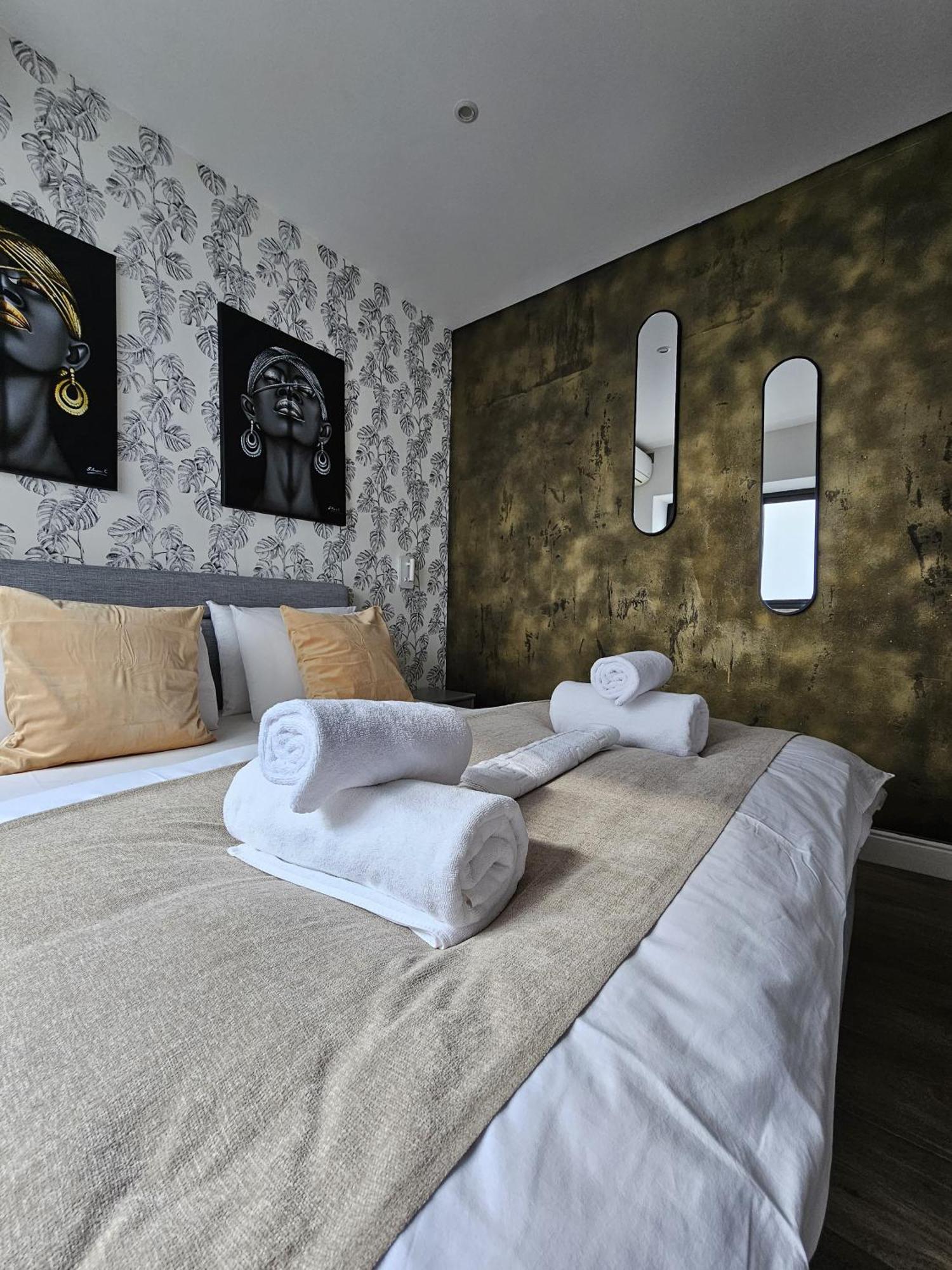 Korzo Suites Sliema III Екстер'єр фото