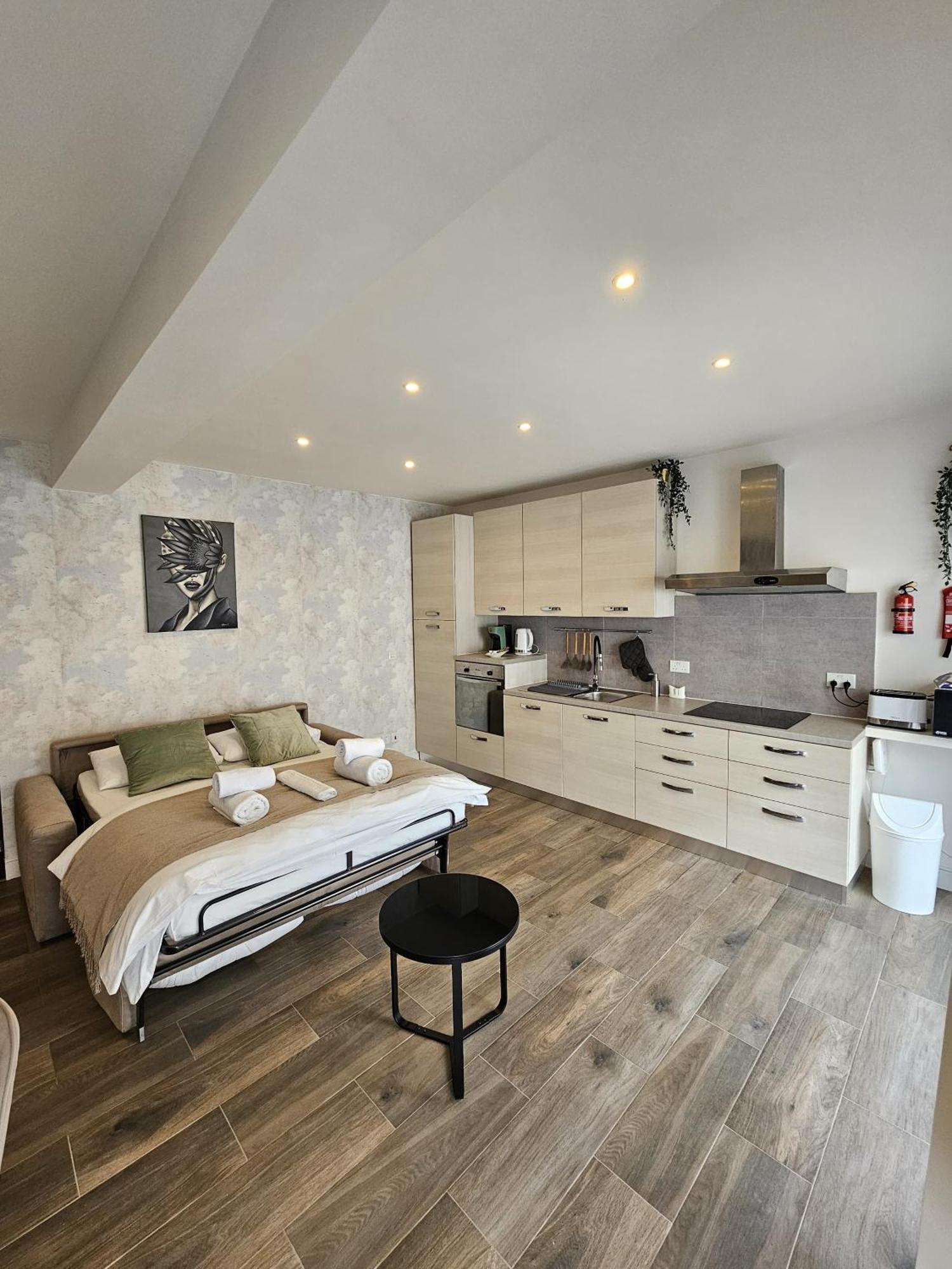 Korzo Suites Sliema III Екстер'єр фото