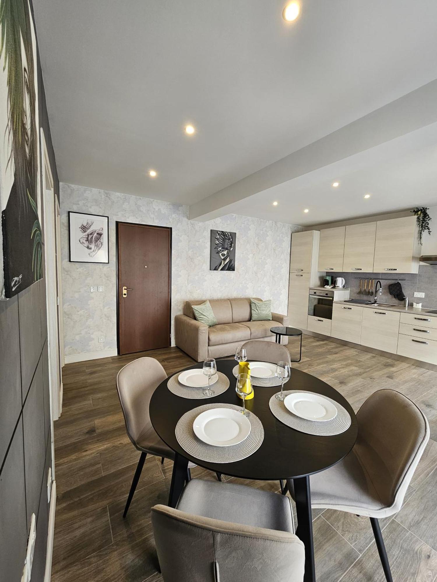Korzo Suites Sliema III Екстер'єр фото